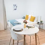 K111 Klapka דירה *