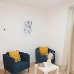 K111 Klapka דירה *